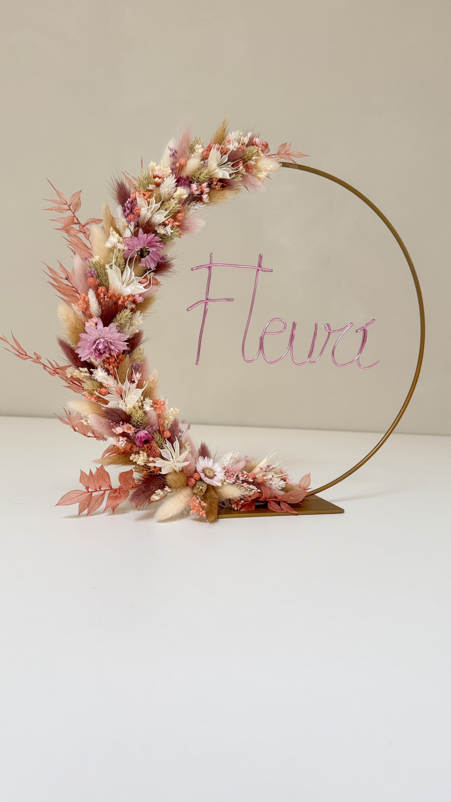 Couronne de fleurs séchées avec prénom en fil de fer 25, 30 ou 40cm