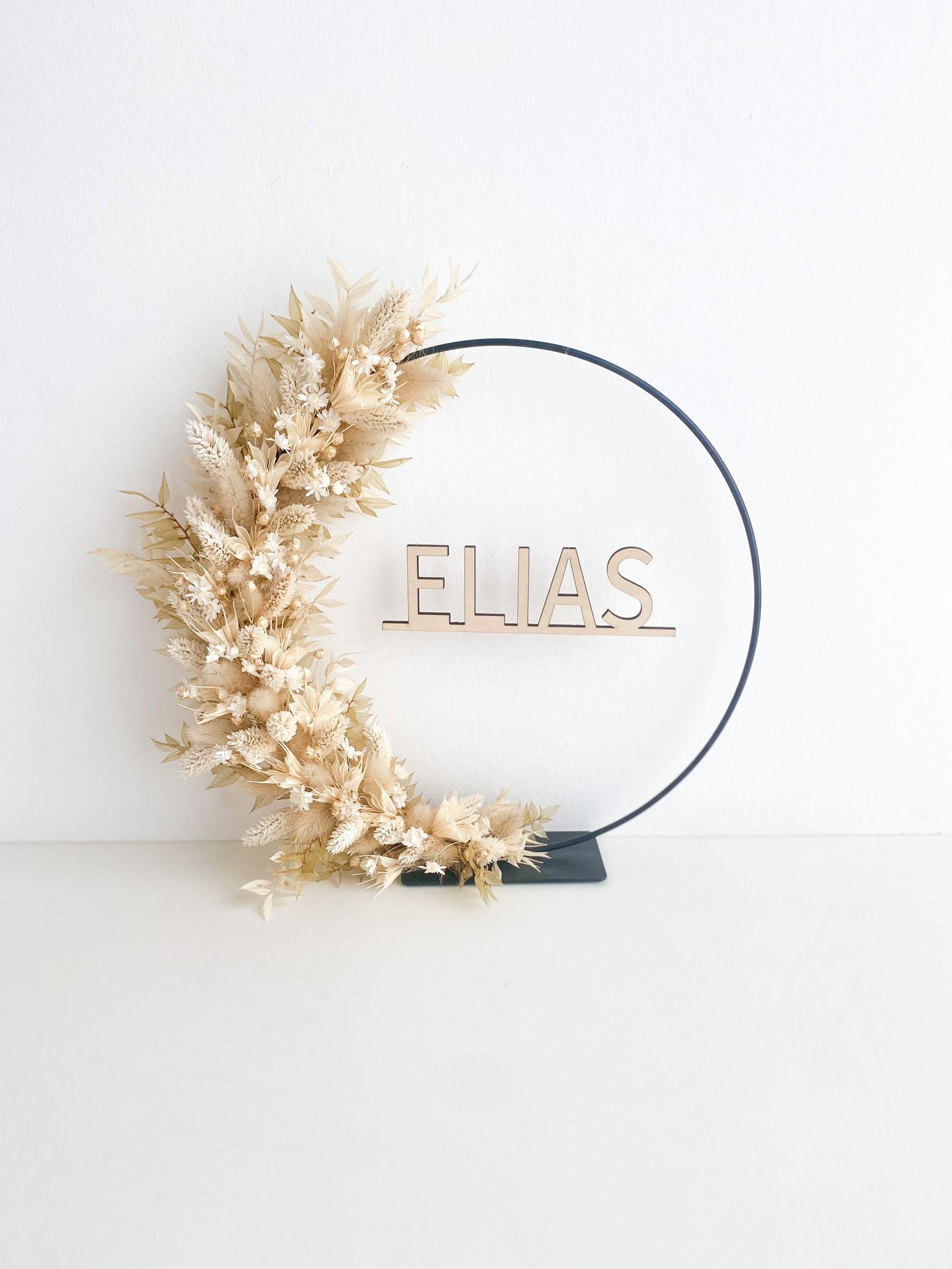 Droogbloemenhoepel naamhoepel met houten naam