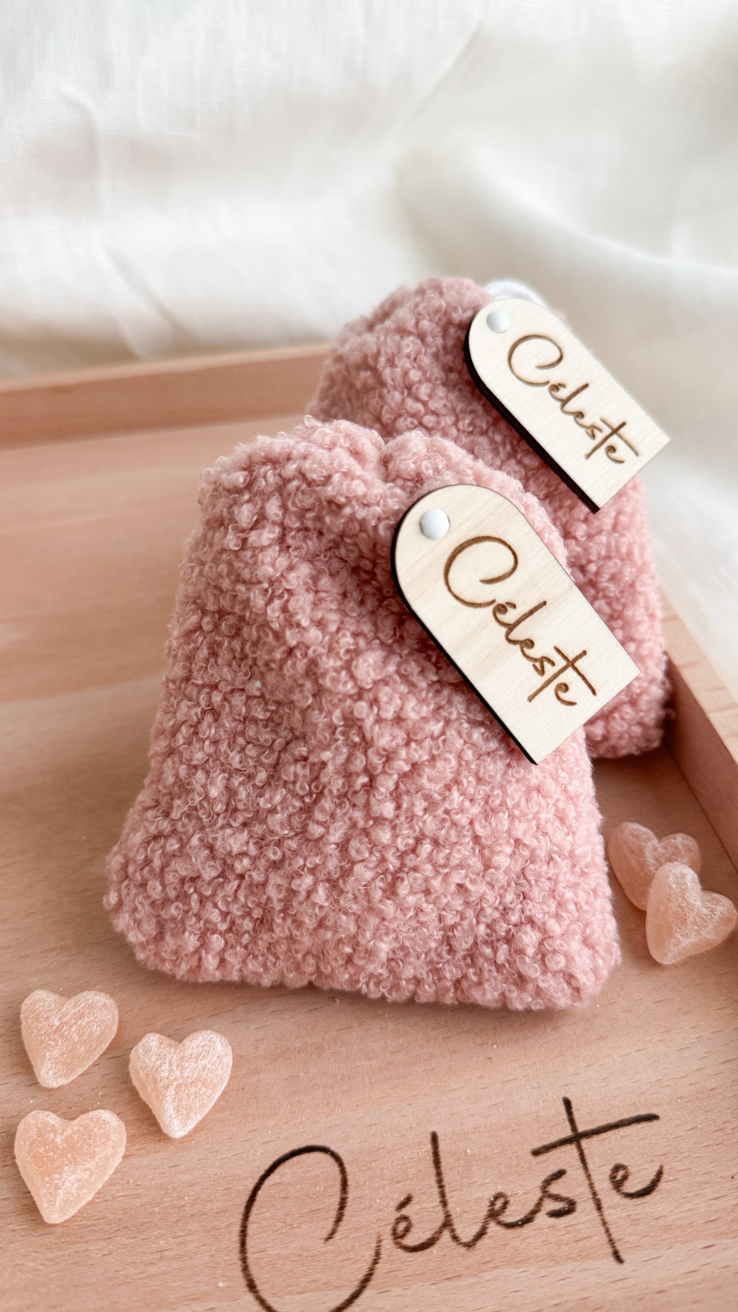 Bouclé zakje met snoepjes - roze