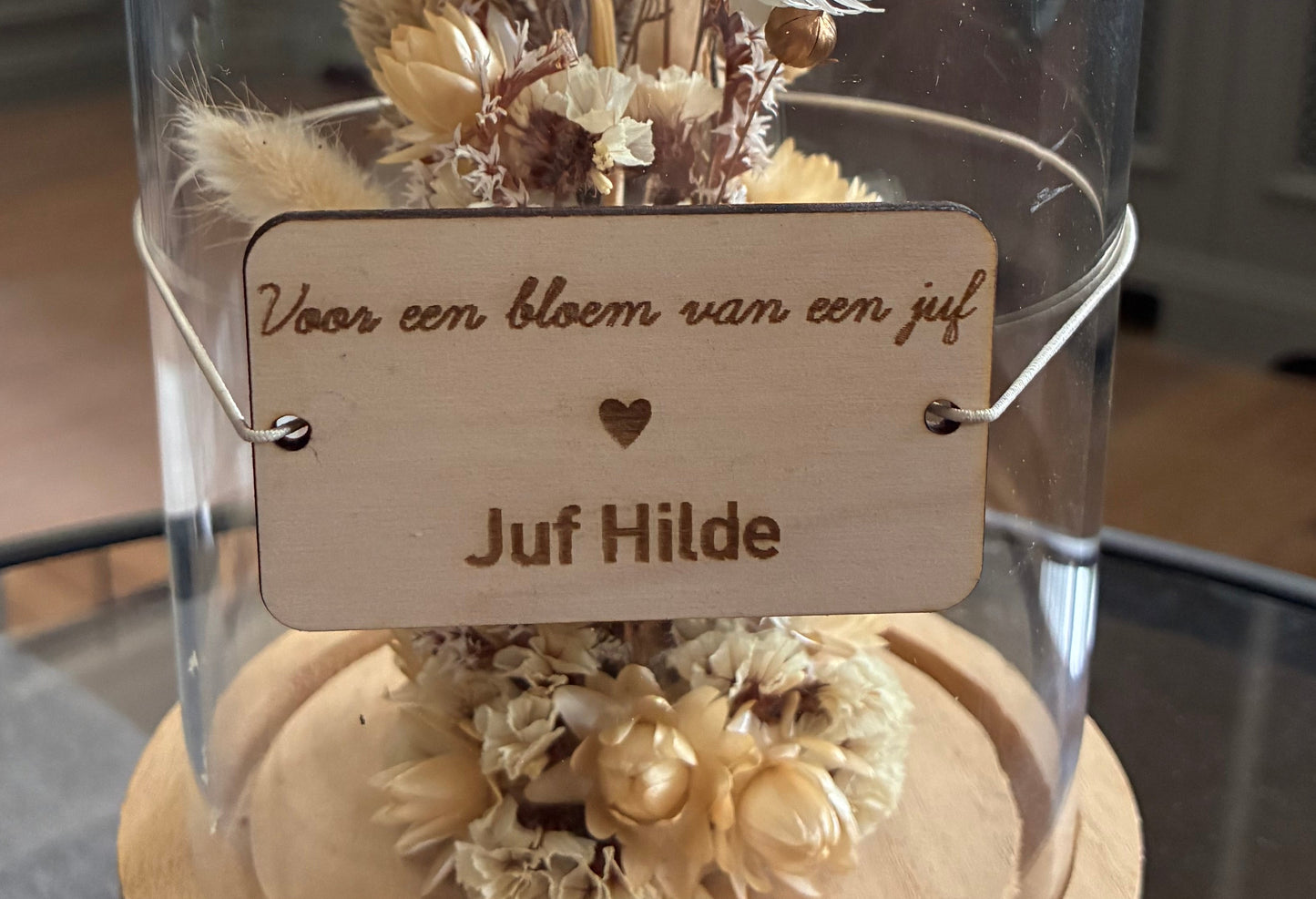 Droogbloemenstolp 'voor een bloem van een juf'