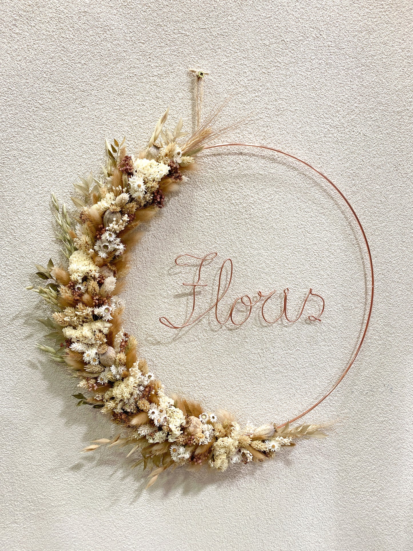 Couronne de fleurs sèches à suspendre avec prénom en fil de fer 25, 30 ou 40 cm